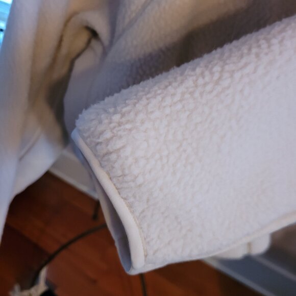 Vuori Alpine Jacket in Bone - Picture 11 of 15